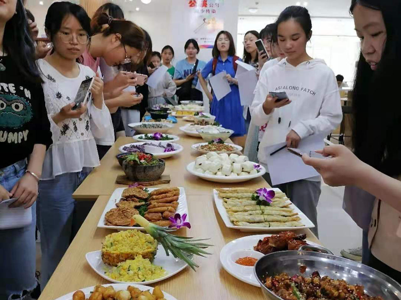 食堂新菜品试吃活动