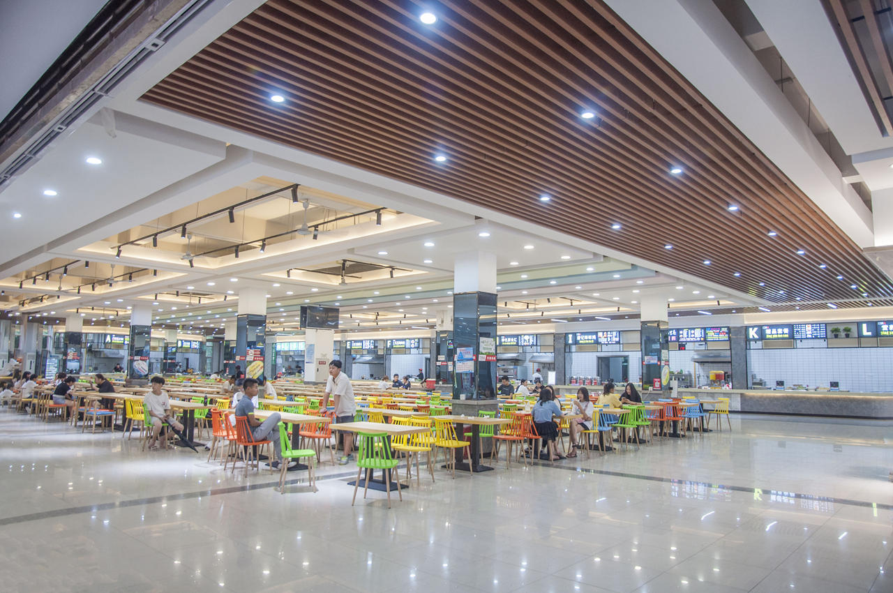 重庆能源职业学院食堂实景图